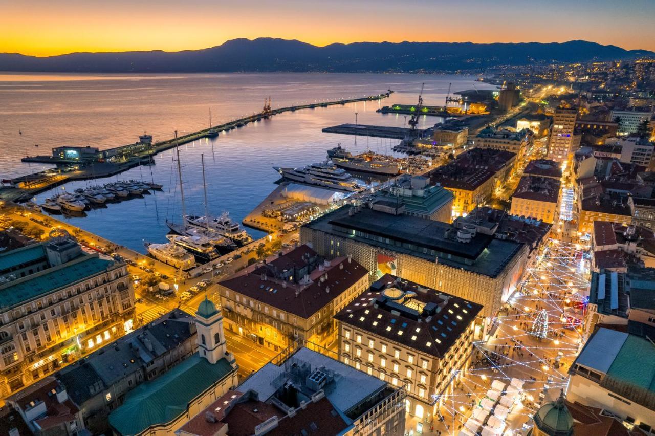 Lux Apartment Sky View Rijeka Exteriör bild